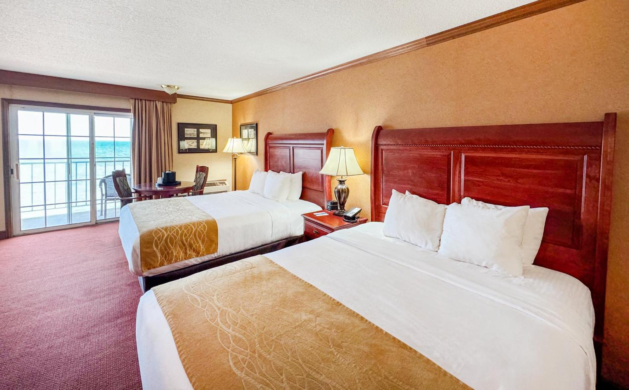 Comfort Inn Lakeside Mackinaw City Exterior foto