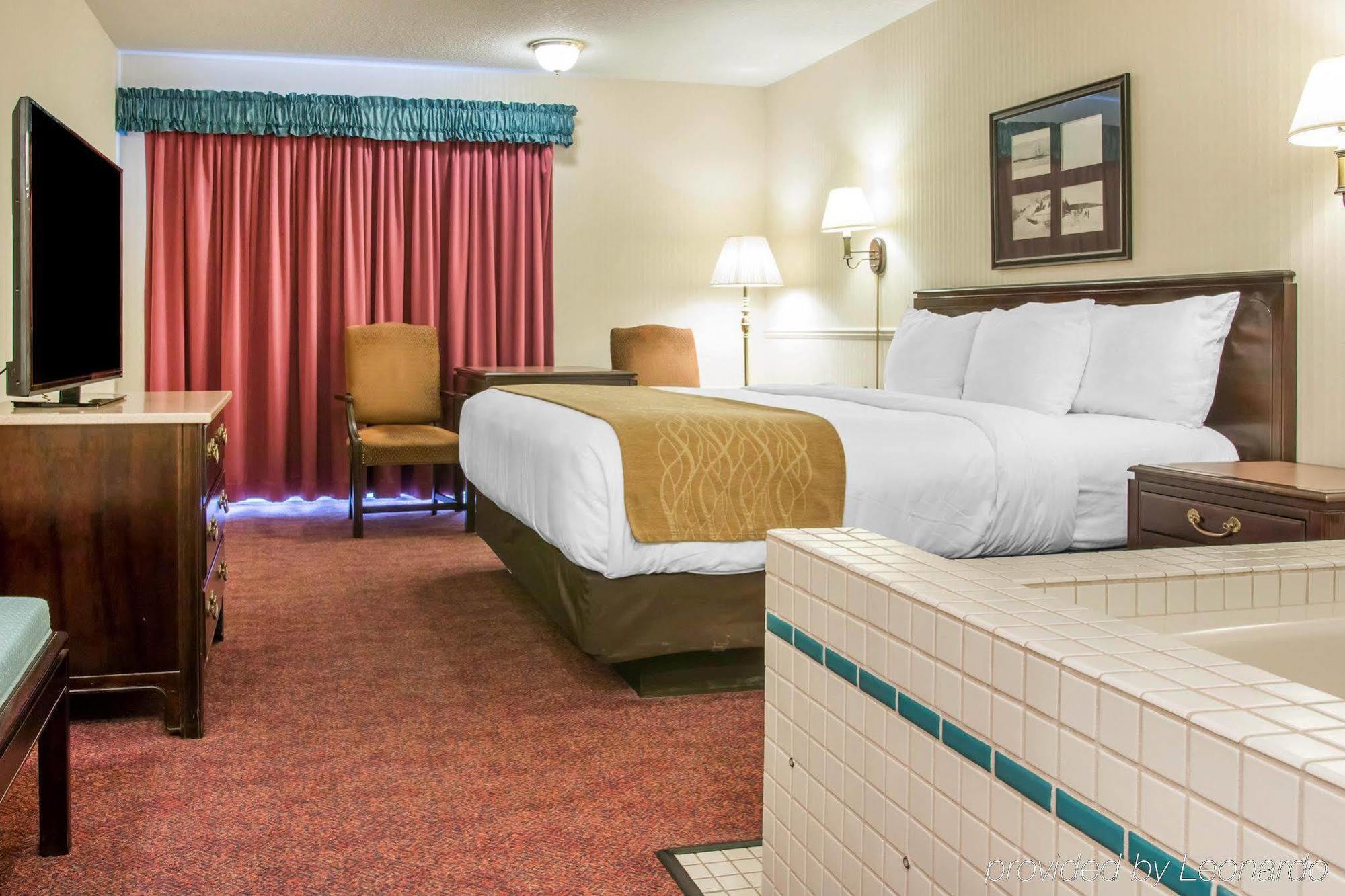 Comfort Inn Lakeside Mackinaw City Exterior foto